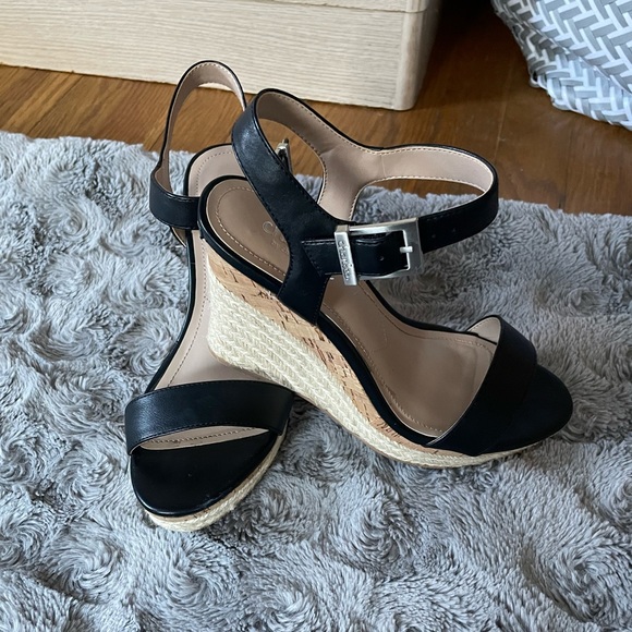 Charles Wedge Sandals - Black - Picture 5 of 5